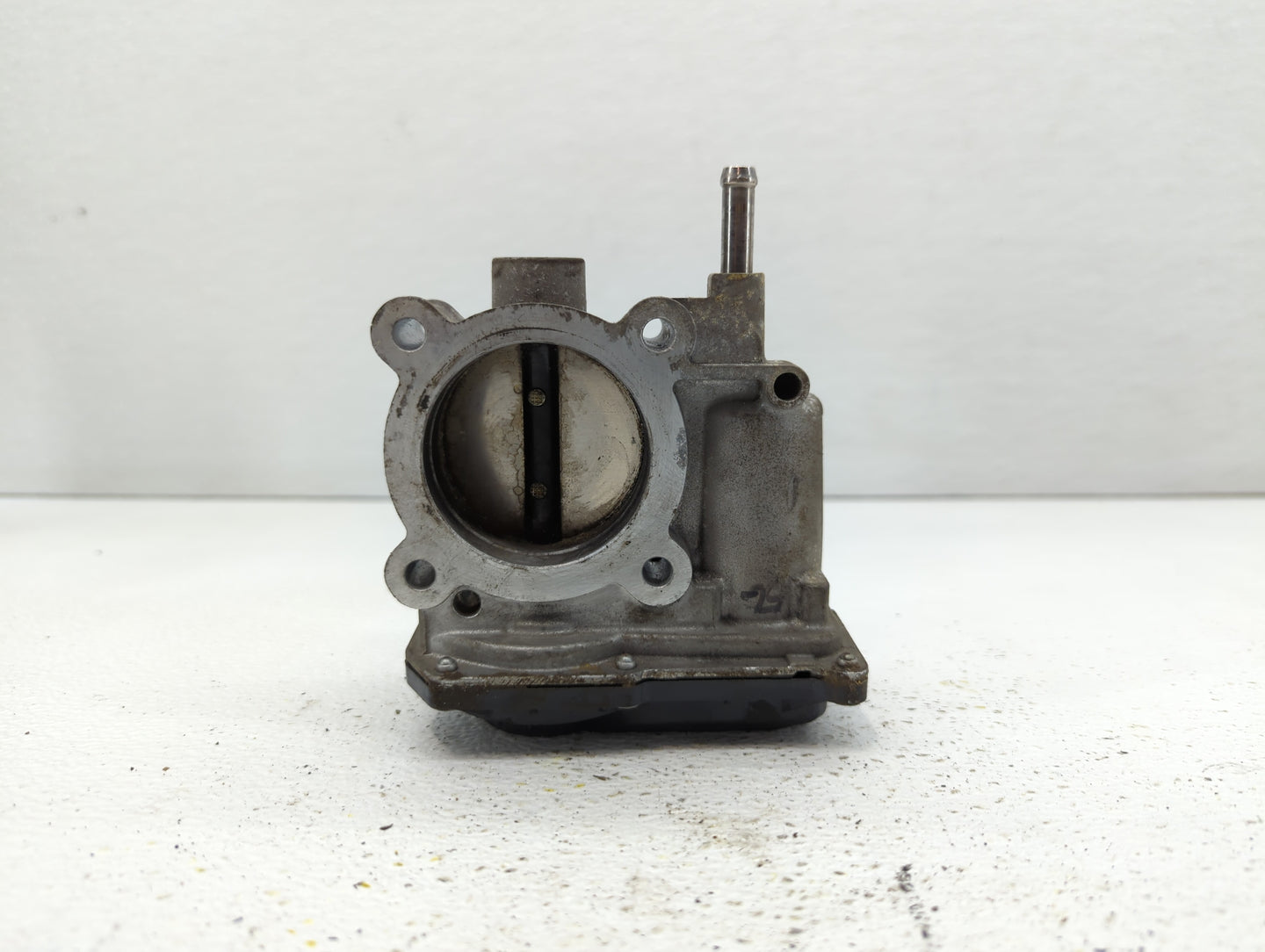 2011-2019 Toyota Corolla Throttle Body P/N:22030-0T080 Fits Fits 2011 2012 2013 2014 2015 2016 2017 2018 2019 OEM Used Auto 