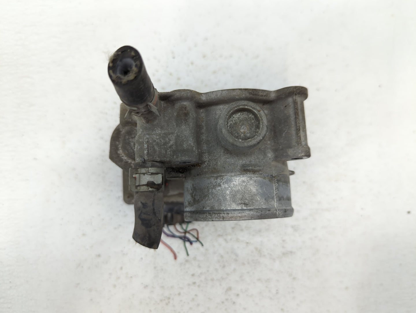 2011-2019 Toyota Corolla Throttle Body P/N:22030-0T080 Fits Fits 2011 2012 2013 2014 2015 2016 2017 2018 2019 OEM Used Auto 