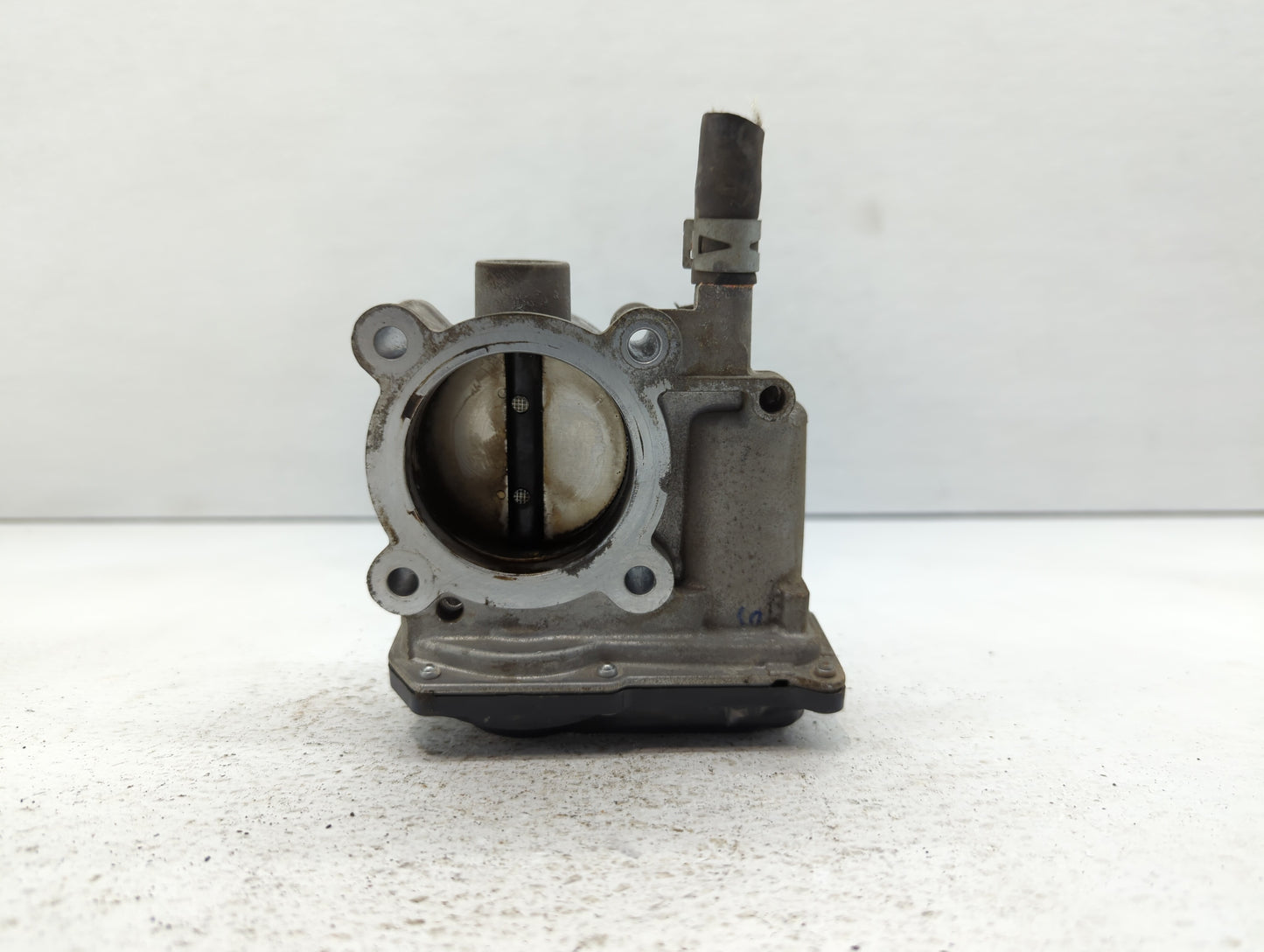 2011-2019 Toyota Corolla Throttle Body P/N:22030-0T080 Fits Fits 2011 2012 2013 2014 2015 2016 2017 2018 2019 OEM Used Auto 