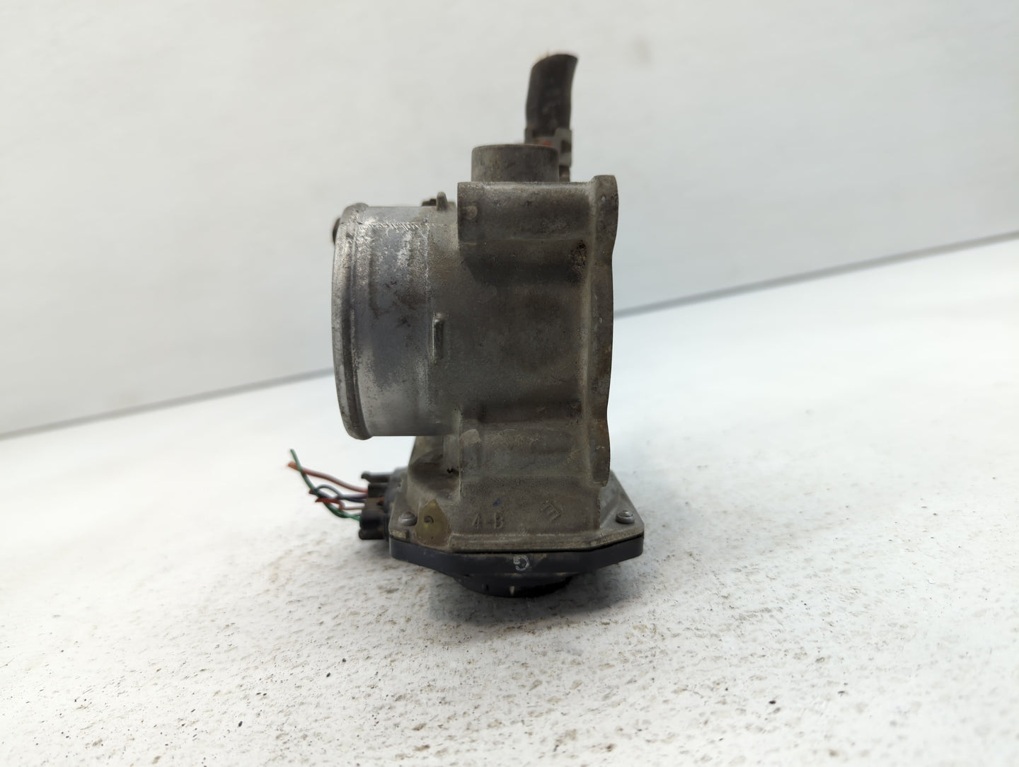 2011-2019 Toyota Corolla Throttle Body P/N:22030-0T080 Fits Fits 2011 2012 2013 2014 2015 2016 2017 2018 2019 OEM Used Auto 