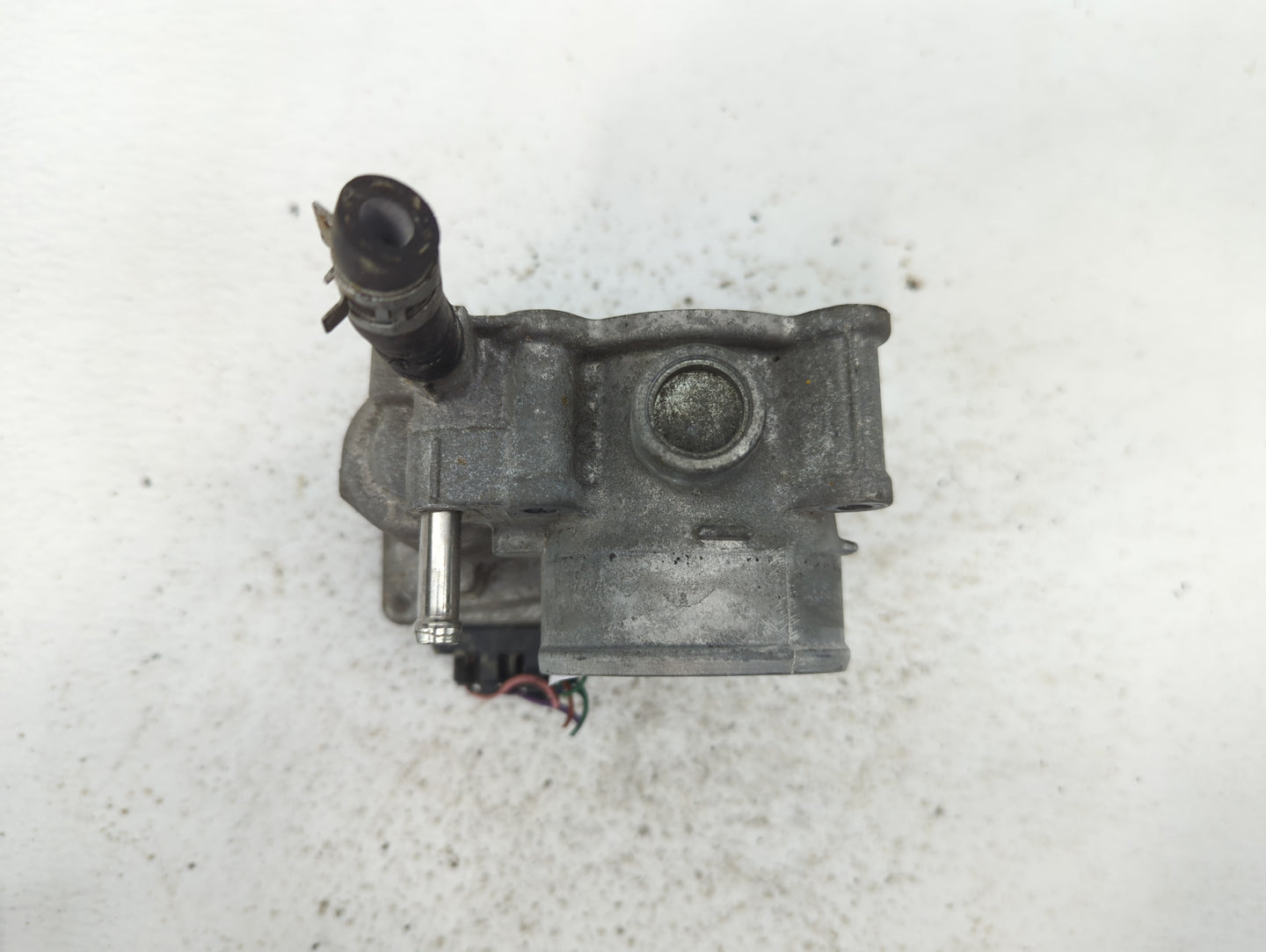 2011-2019 Toyota Corolla Throttle Body P/N:22030-0T080 Fits Fits 2011 2012 2013 2014 2015 2016 2017 2018 2019 OEM Used Auto 