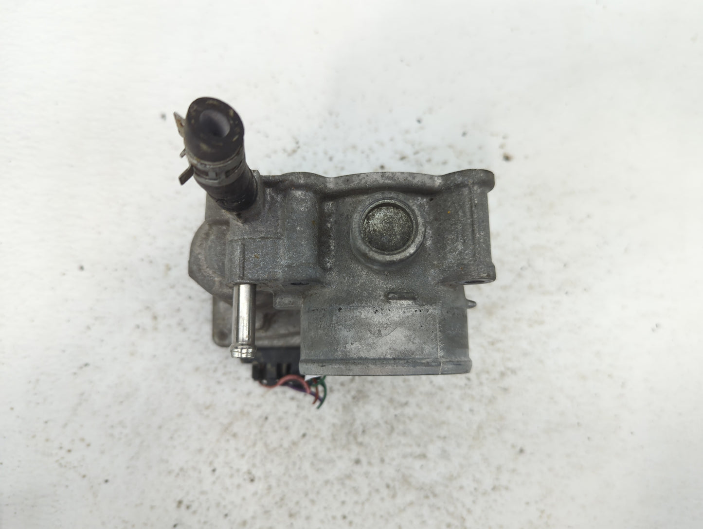 2011-2019 Toyota Corolla Throttle Body P/N:22030-0T080 Fits Fits 2011 2012 2013 2014 2015 2016 2017 2018 2019 OEM Used Auto 