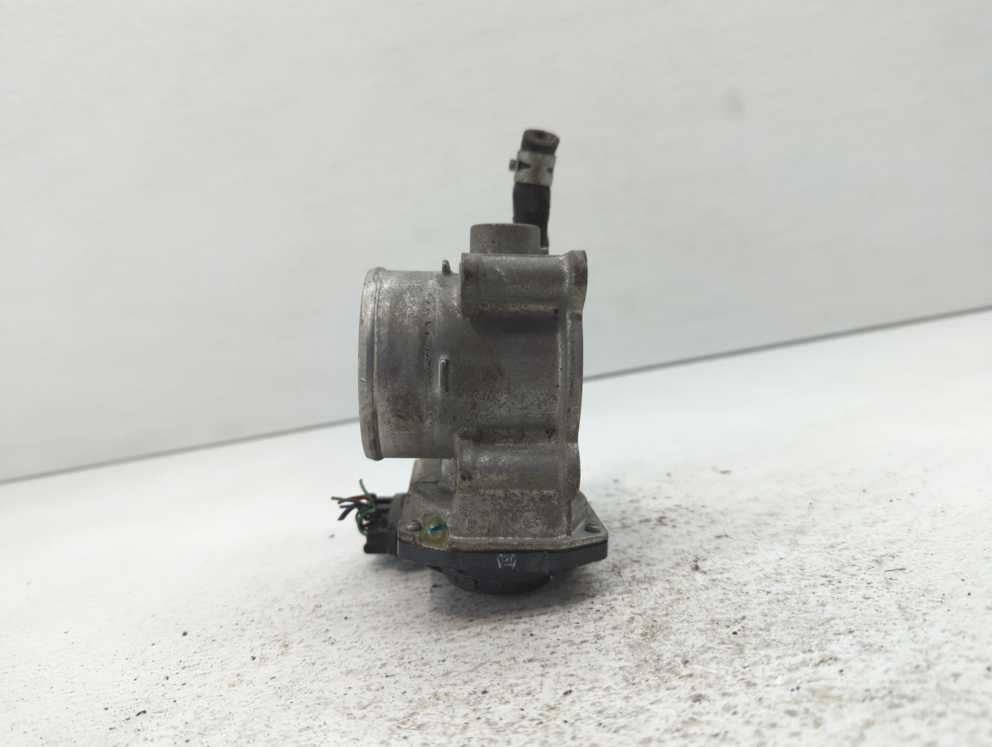 2011-2019 Toyota Corolla Throttle Body P/N:22030-0T080 Fits Fits 2011 2012 2013 2014 2015 2016 2017 2018 2019 OEM Used Auto 