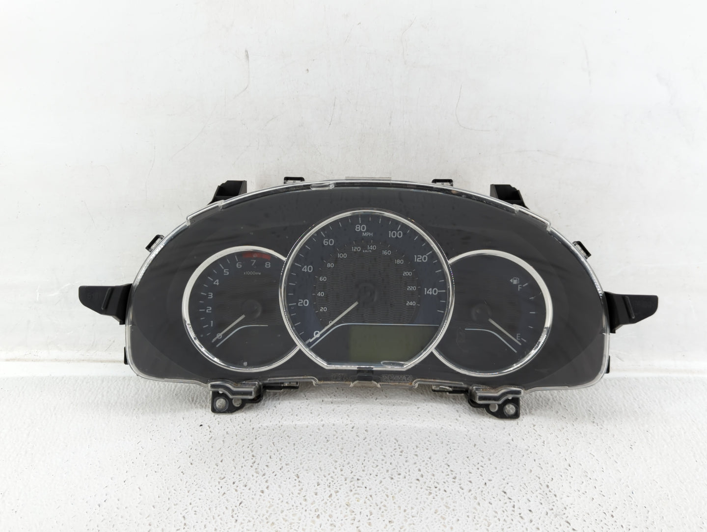 2014-2016 Toyota Corolla Instrument Cluster Speedometer Gauges P/N:TN157560-0924 Fits Fits 2014 2015 2016 OEM Used Auto Part