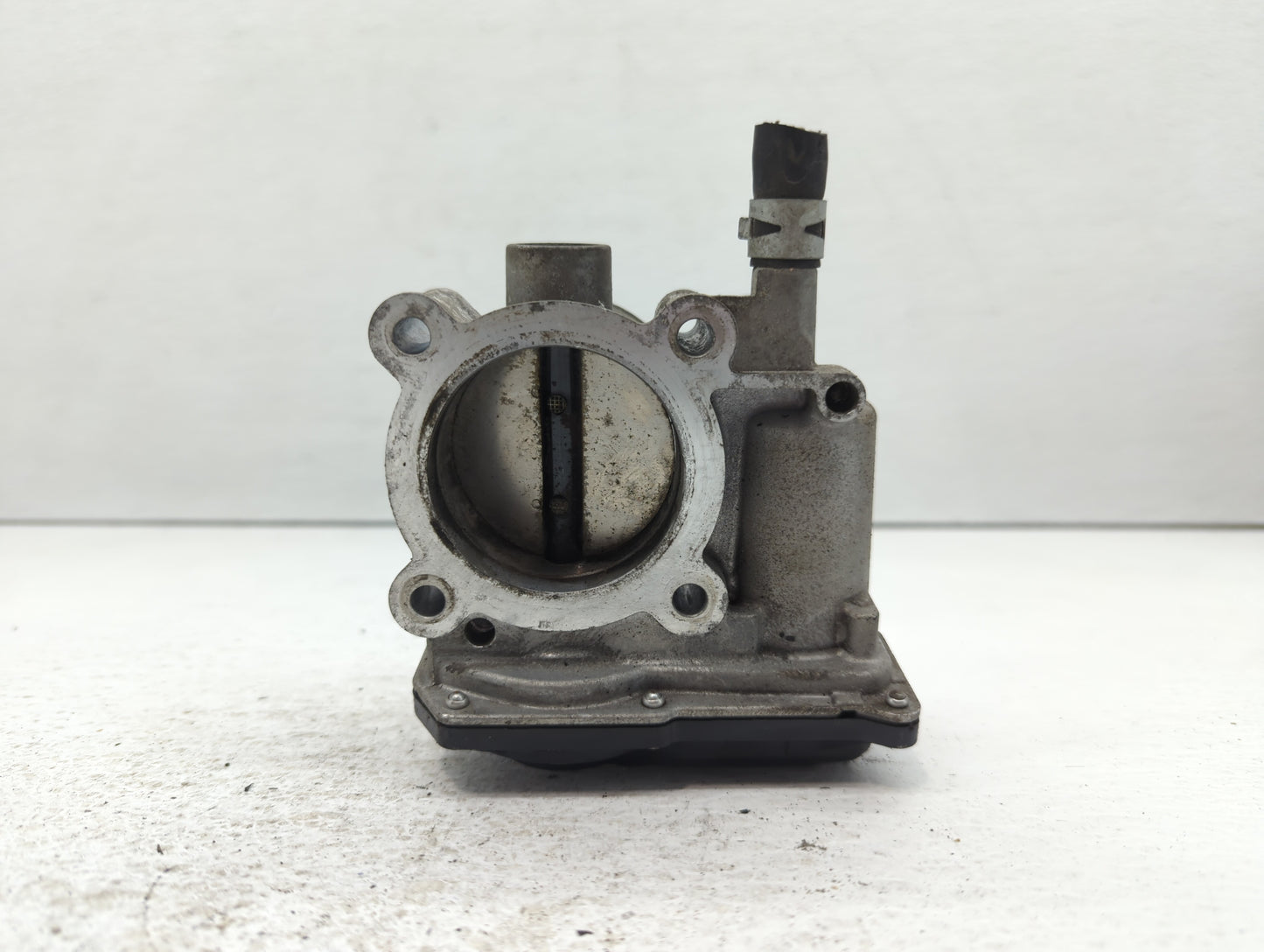 2011-2019 Toyota Corolla Throttle Body P/N:22030-0T080 Fits Fits 2011 2012 2013 2014 2015 2016 2017 2018 2019 OEM Used Auto 
