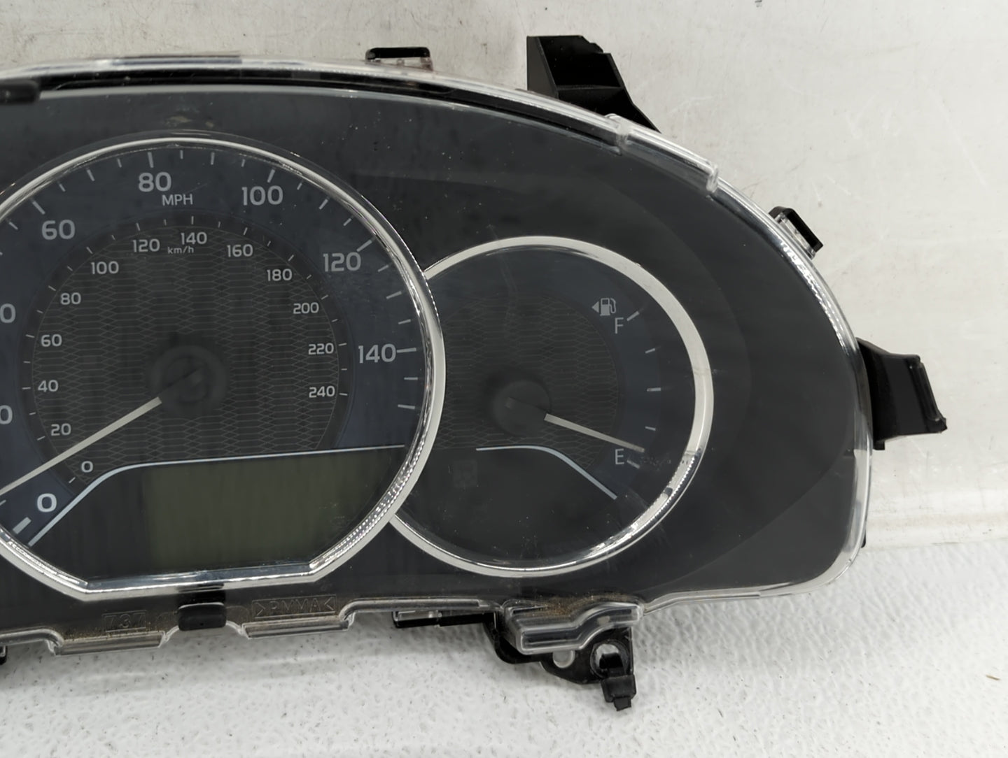 2014-2016 Toyota Corolla Instrument Cluster Speedometer Gauges P/N:83800-0ZX10-00 Fits Fits 2014 2015 2016 OEM Used Auto Par