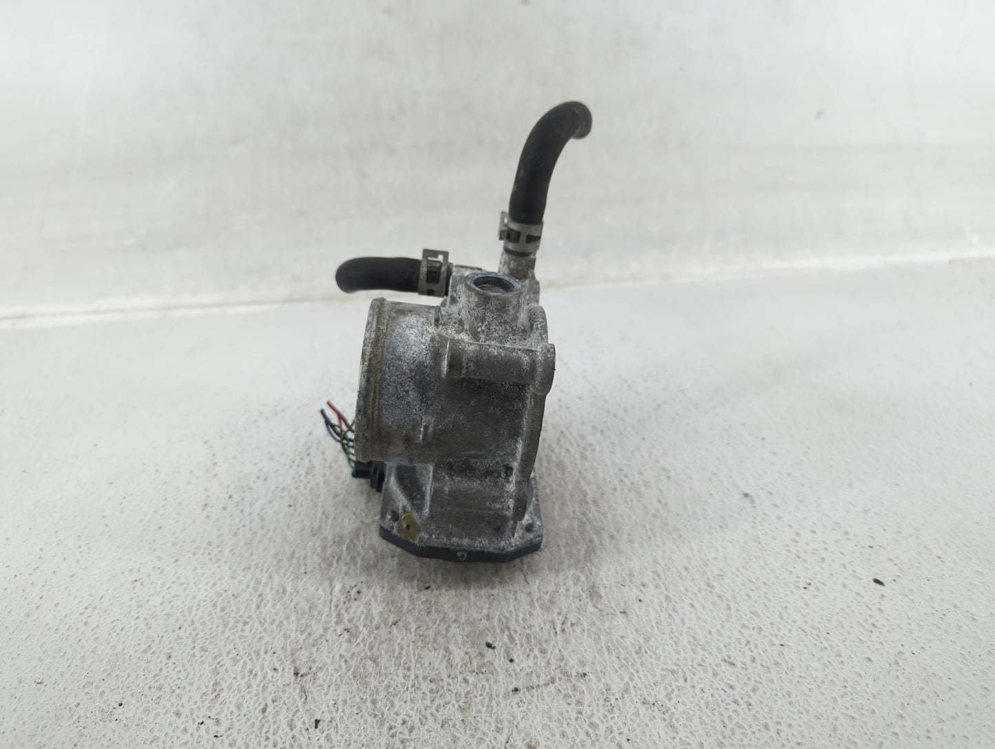 2011-2019 Toyota Corolla Throttle Body P/N:22030-0T080 Fits Fits 2011 2012 2013 2014 2015 2016 2017 2018 2019 OEM Used Auto 