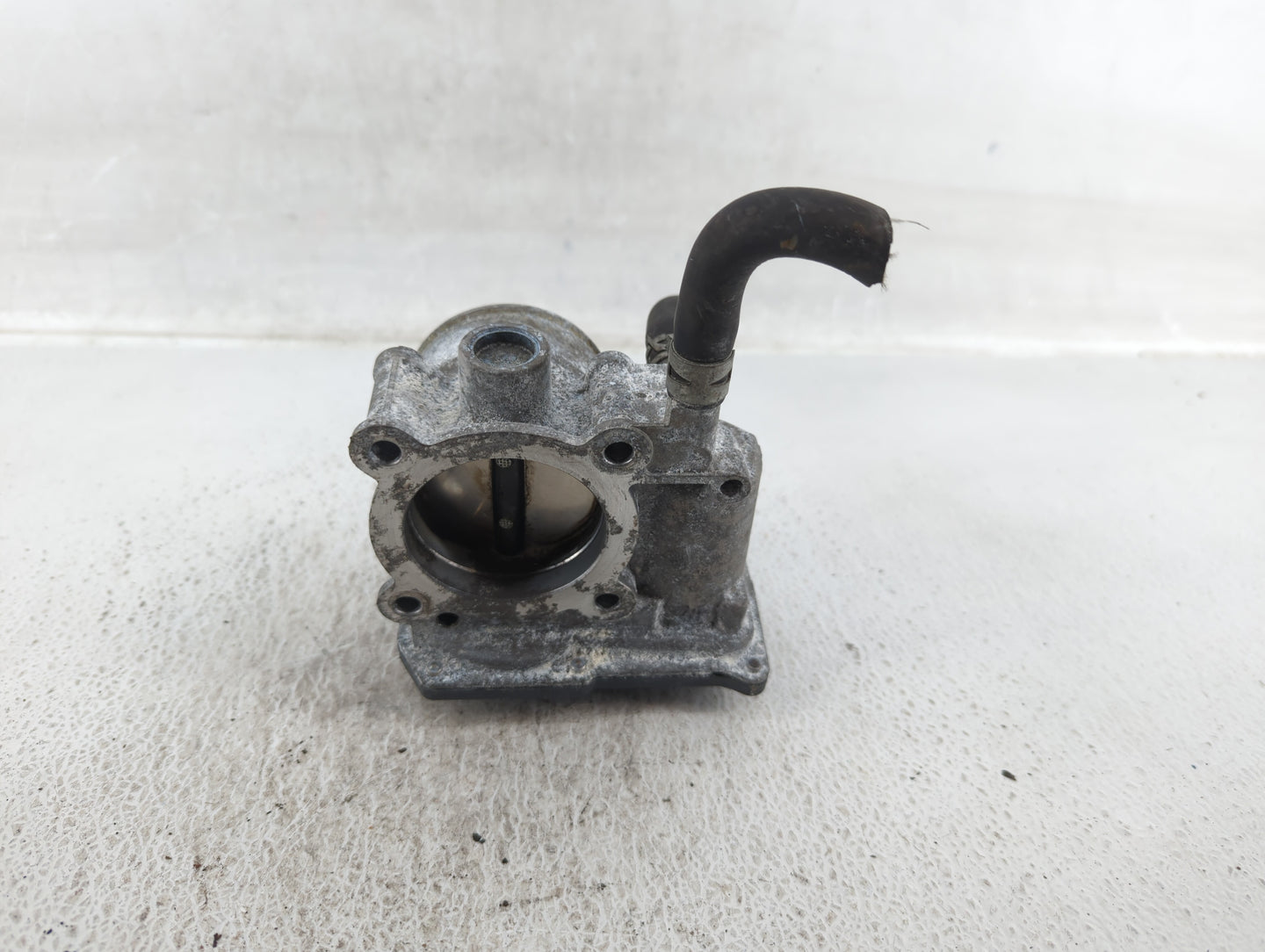 2011-2019 Toyota Corolla Throttle Body P/N:22030-0T080 Fits Fits 2011 2012 2013 2014 2015 2016 2017 2018 2019 OEM Used Auto 