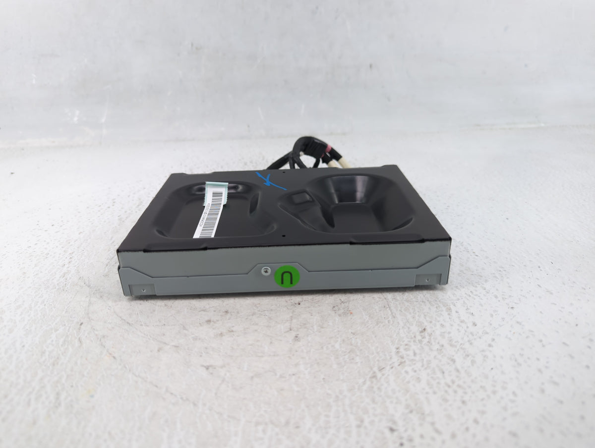 2014-2019 Toyota Corolla Am Fm Cd Player Radio Receiver 611692 - Oemusedautoparts1.com
