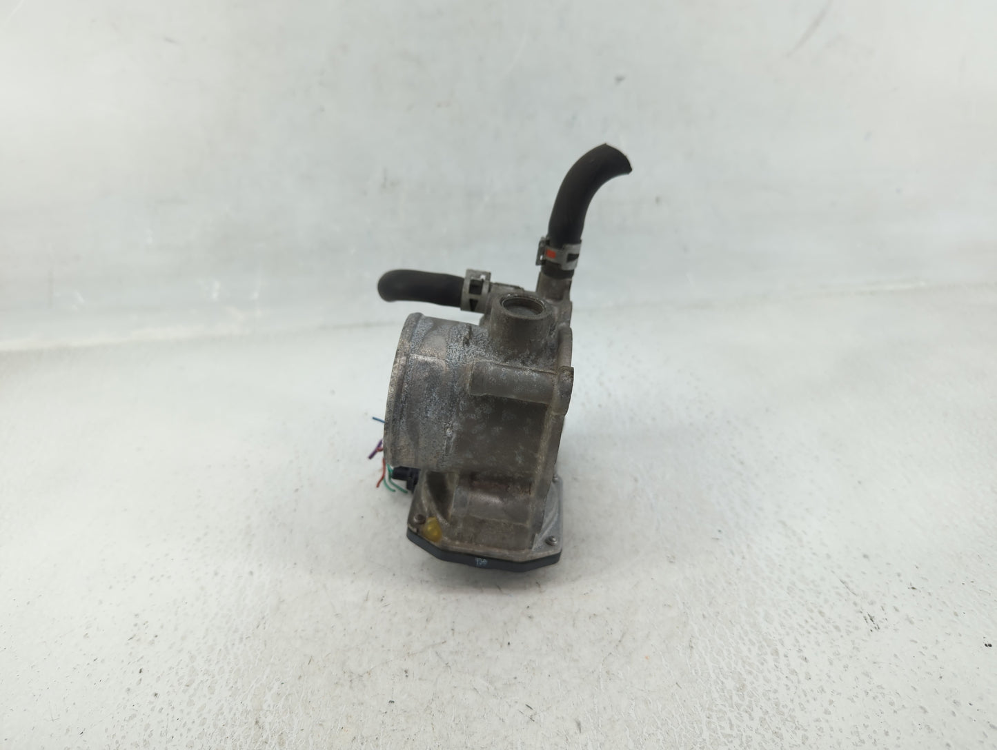 2011-2019 Toyota Corolla Throttle Body P/N:22030-0T080 Fits Fits 2011 2012 2013 2014 2015 2016 2017 2018 2019 OEM Used Auto 