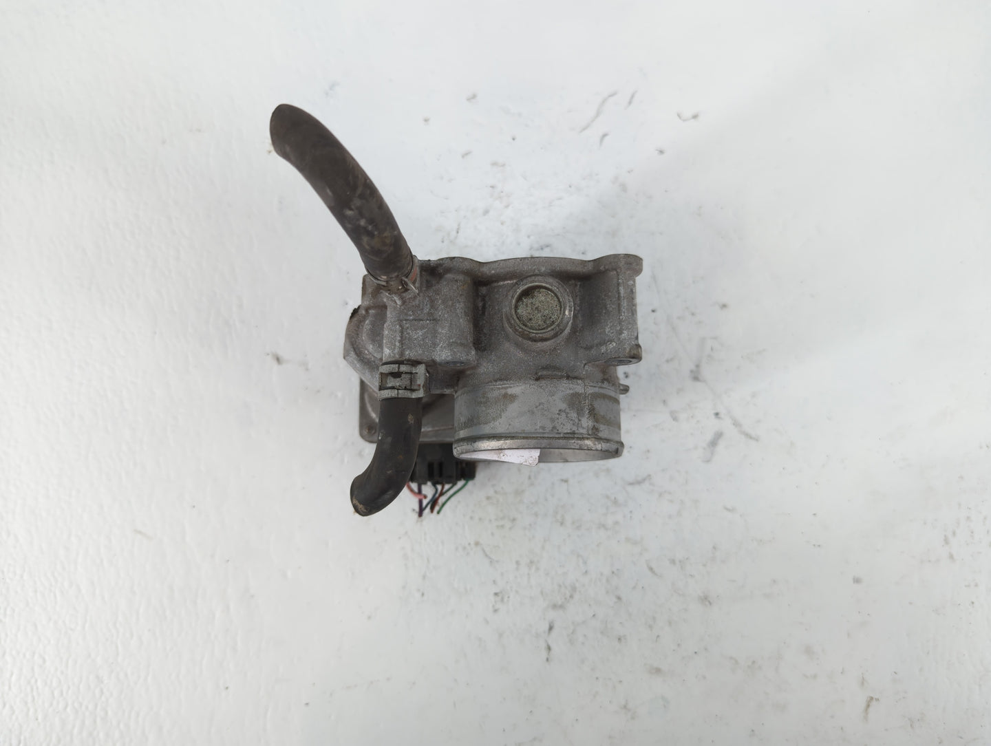 2011-2019 Toyota Corolla Throttle Body P/N:22030-0T080 Fits Fits 2011 2012 2013 2014 2015 2016 2017 2018 2019 OEM Used Auto 