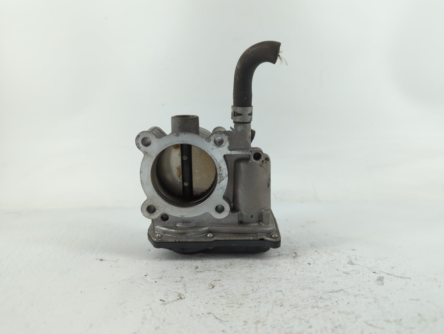 2011-2019 Toyota Corolla Throttle Body P/N:22030-0T080 Fits Fits 2011 2012 2013 2014 2015 2016 2017 2018 2019 OEM Used Auto 