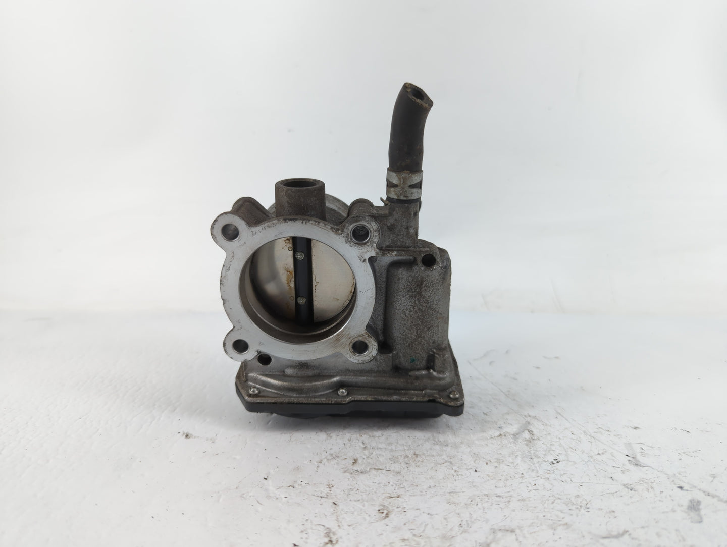 2011-2019 Toyota Corolla Throttle Body P/N:22030-0T080 Fits Fits 2011 2012 2013 2014 2015 2016 2017 2018 2019 OEM Used Auto 