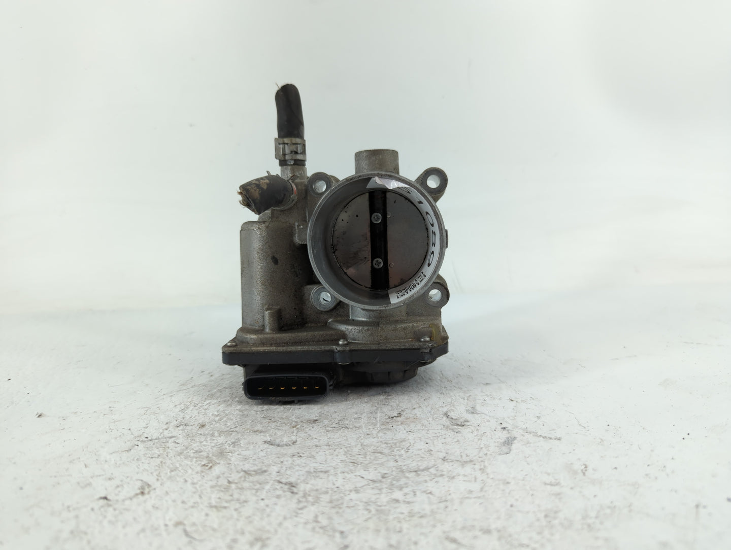 2011-2019 Toyota Corolla Throttle Body P/N:22030-0T080 Fits Fits 2011 2012 2013 2014 2015 2016 2017 2018 2019 OEM Used Auto 