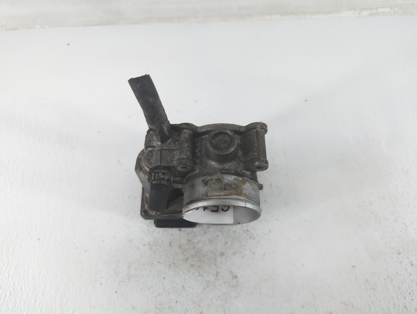 2011-2019 Toyota Corolla Throttle Body P/N:22030-0T080 Fits Fits 2011 2012 2013 2014 2015 2016 2017 2018 2019 OEM Used Auto 
