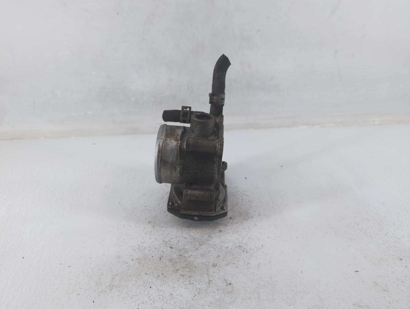 2011-2019 Toyota Corolla Throttle Body P/N:22030-0T080 Fits Fits 2011 2012 2013 2014 2015 2016 2017 2018 2019 OEM Used Auto 