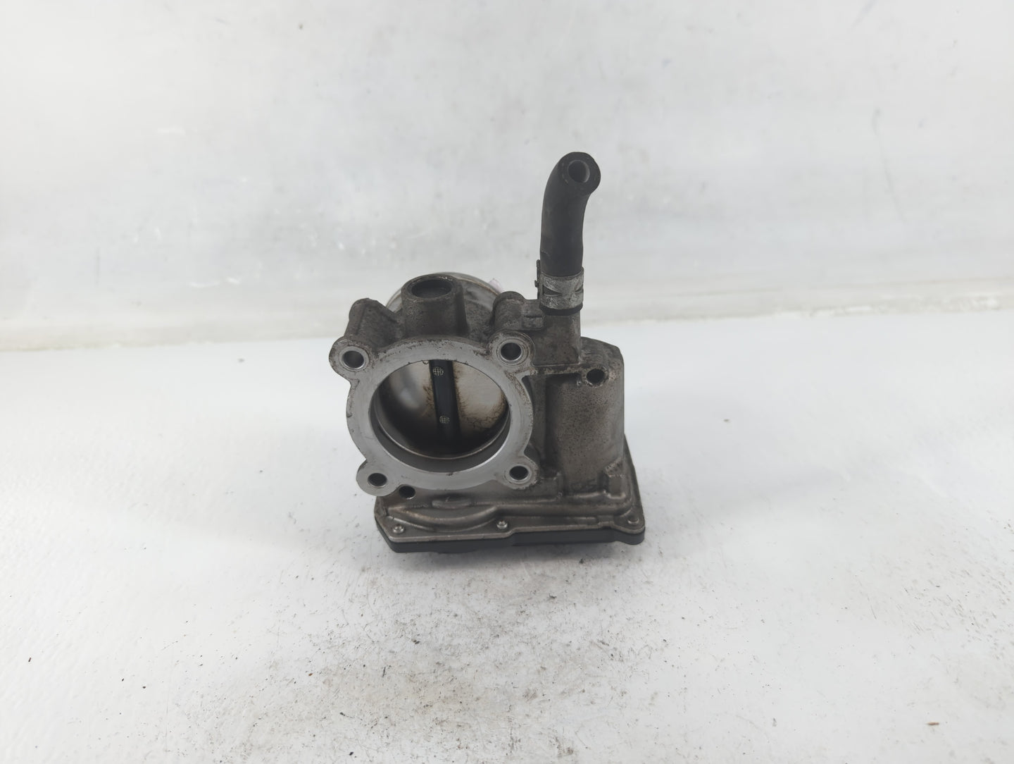 2011-2019 Toyota Corolla Throttle Body P/N:22030-0T080 Fits Fits 2011 2012 2013 2014 2015 2016 2017 2018 2019 OEM Used Auto 