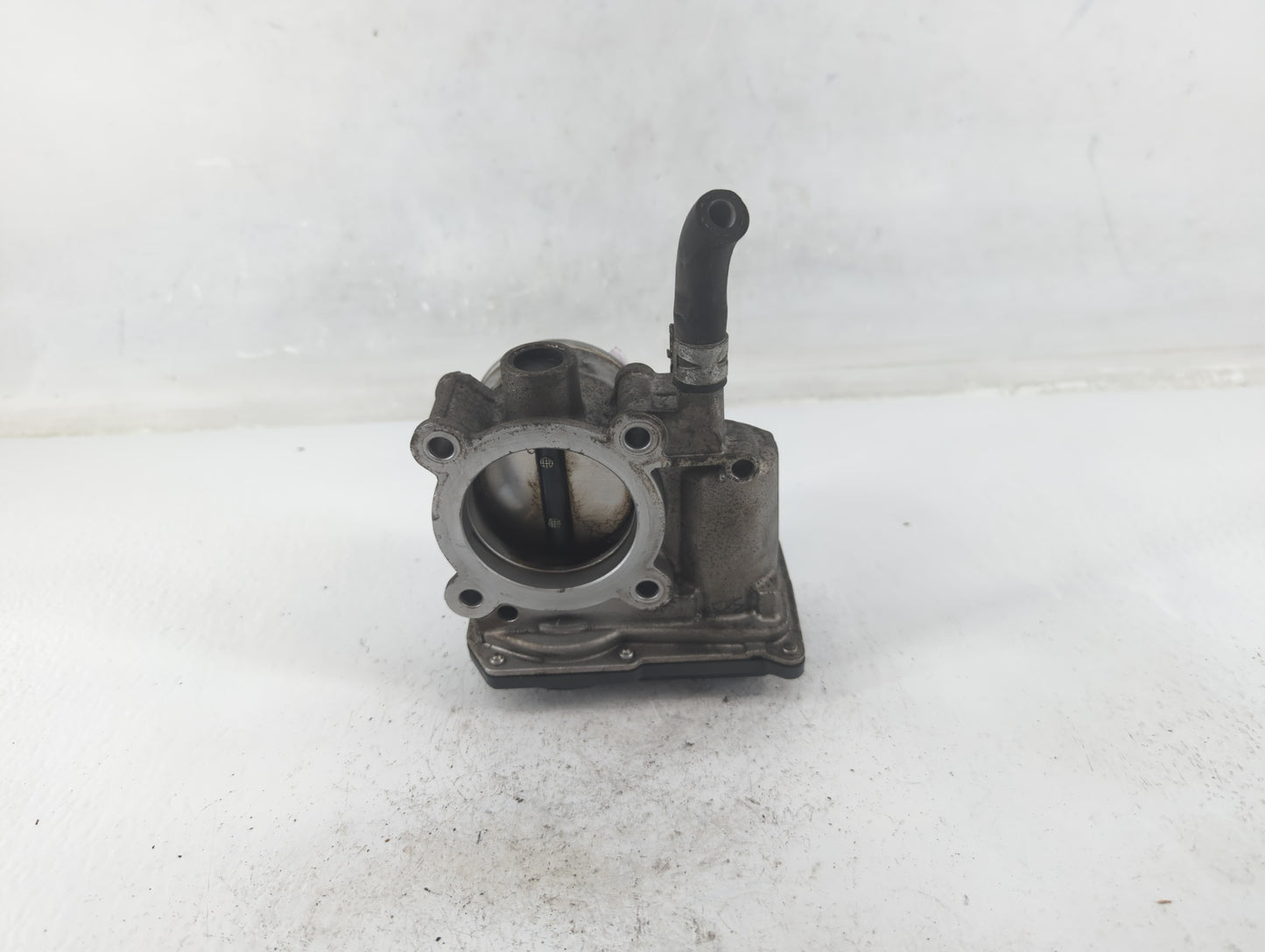 2011-2019 Toyota Corolla Throttle Body P/N:22030-0T080 Fits Fits 2011 2012 2013 2014 2015 2016 2017 2018 2019 OEM Used Auto 