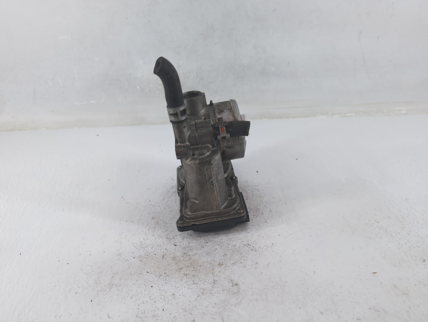 2011-2019 Toyota Corolla Throttle Body P/N:22030-0T080 Fits Fits 2011 2012 2013 2014 2015 2016 2017 2018 2019 OEM Used Auto 