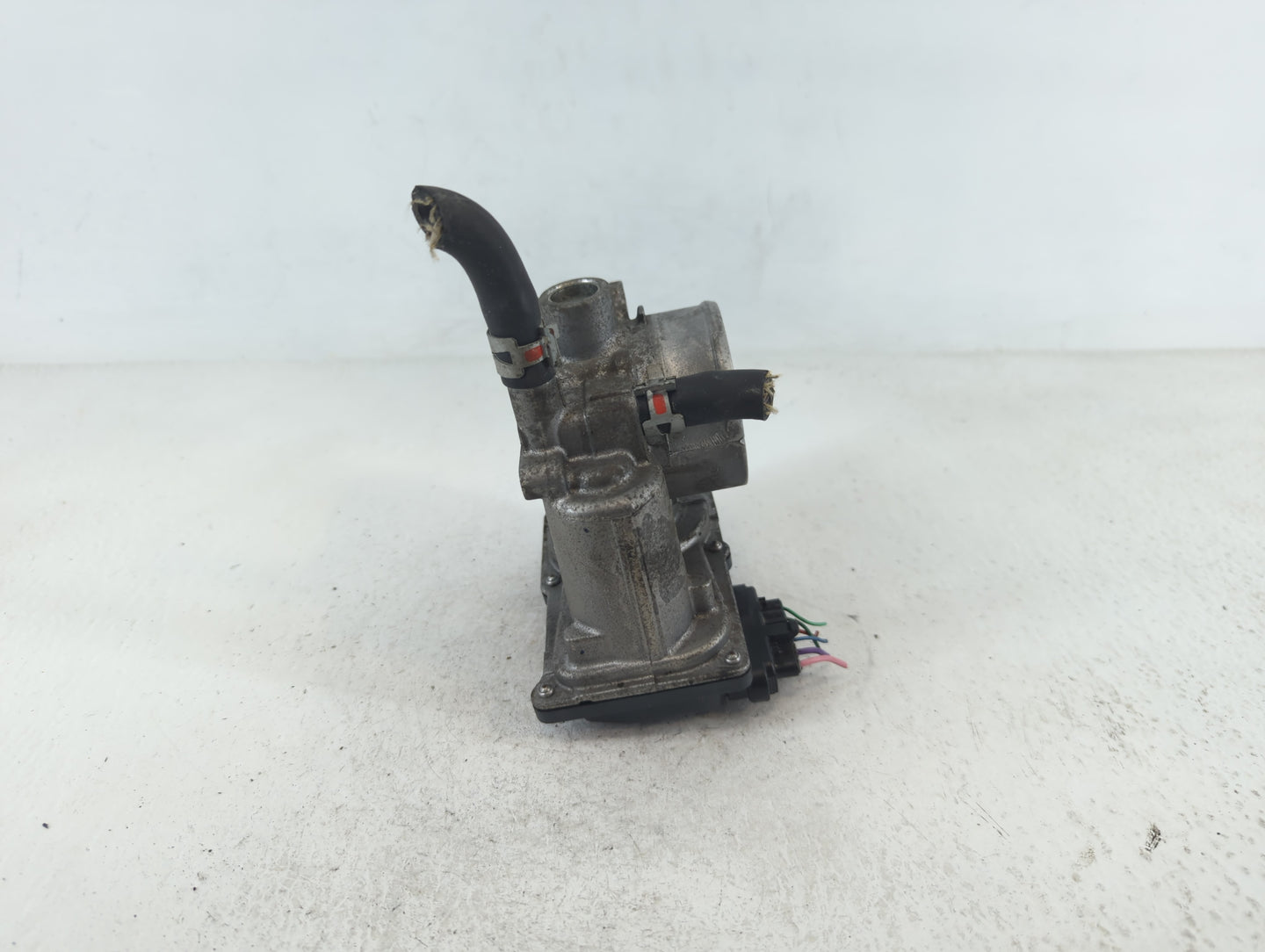 2011-2019 Toyota Corolla Throttle Body P/N:22030-0T080 Fits Fits 2011 2012 2013 2014 2015 2016 2017 2018 2019 OEM Used Auto 