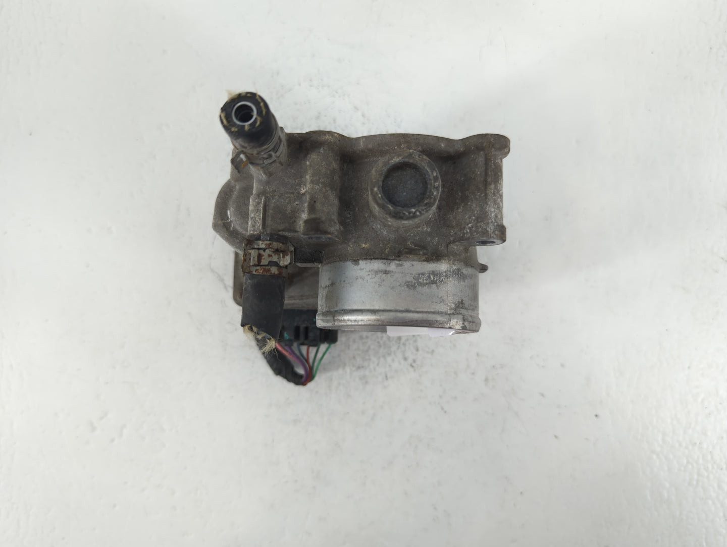 2011-2019 Toyota Corolla Throttle Body P/N:22030-0T080 Fits Fits 2011 2012 2013 2014 2015 2016 2017 2018 2019 OEM Used Auto 