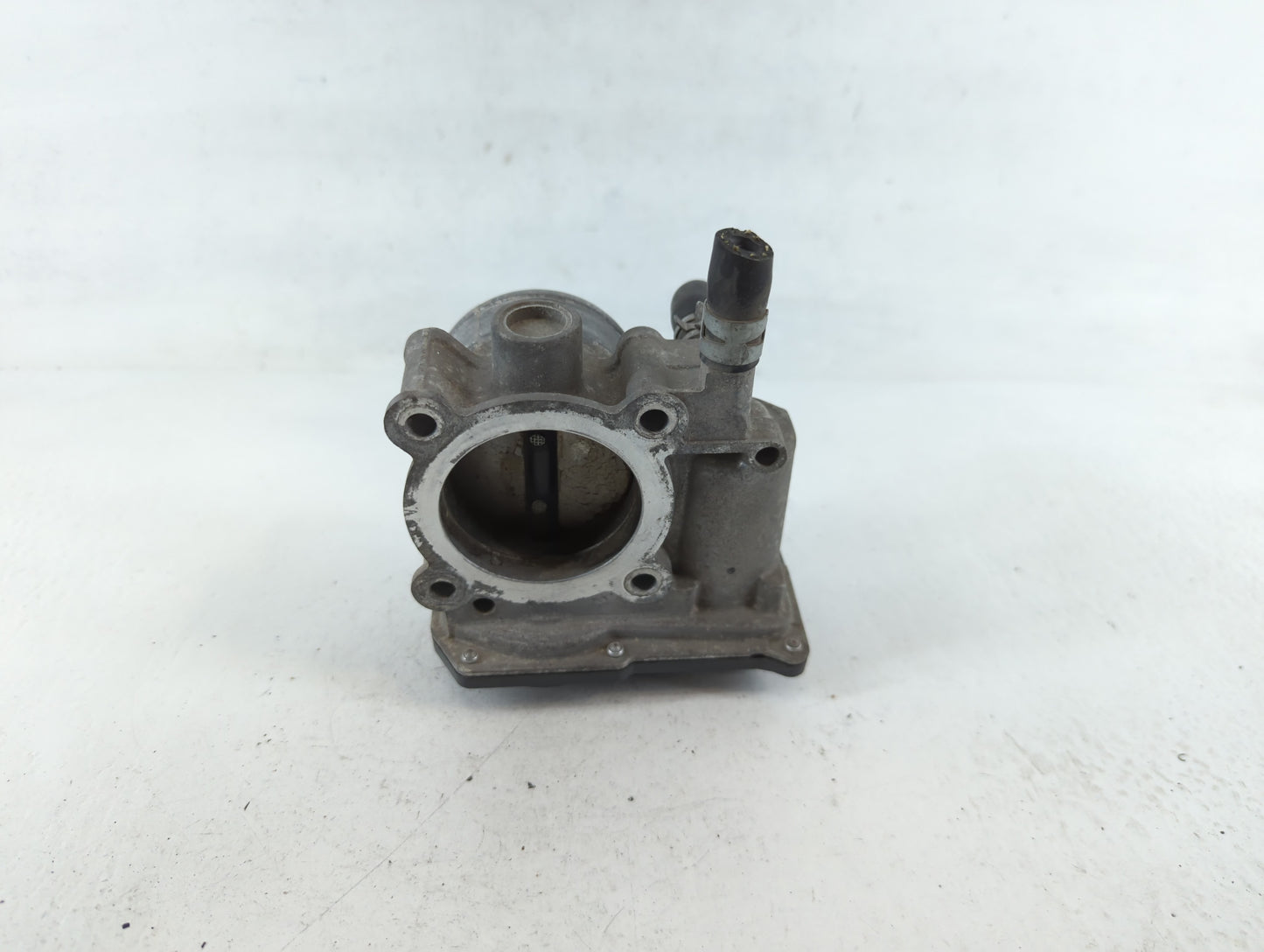 2011-2019 Toyota Corolla Throttle Body P/N:22030-0T080 Fits Fits 2011 2012 2013 2014 2015 2016 2017 2018 2019 OEM Used Auto 