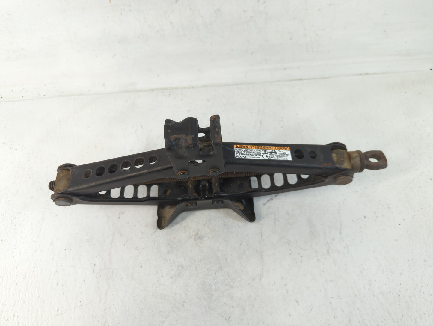 2016 Toyota Corolla Spare Scissor Car Jack 748875 - Oemusedautoparts1.com