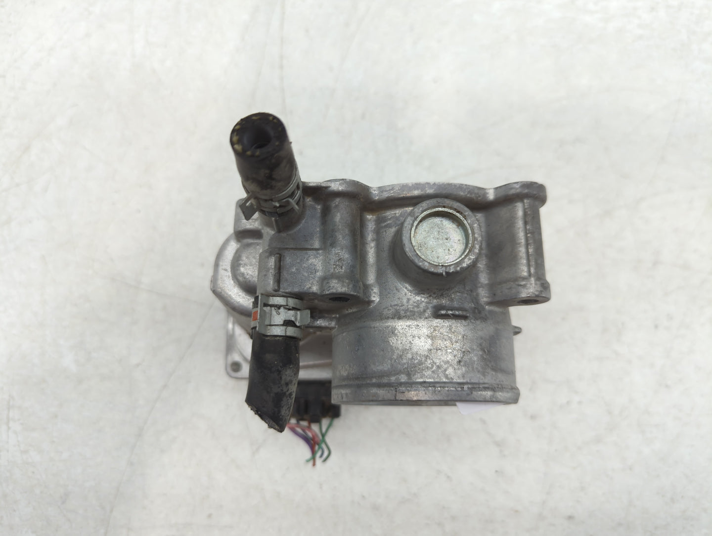2011-2019 Toyota Corolla Throttle Body P/N:22030-0T080 Fits Fits 2011 2012 2013 2014 2015 2016 2017 2018 2019 OEM Used Auto 