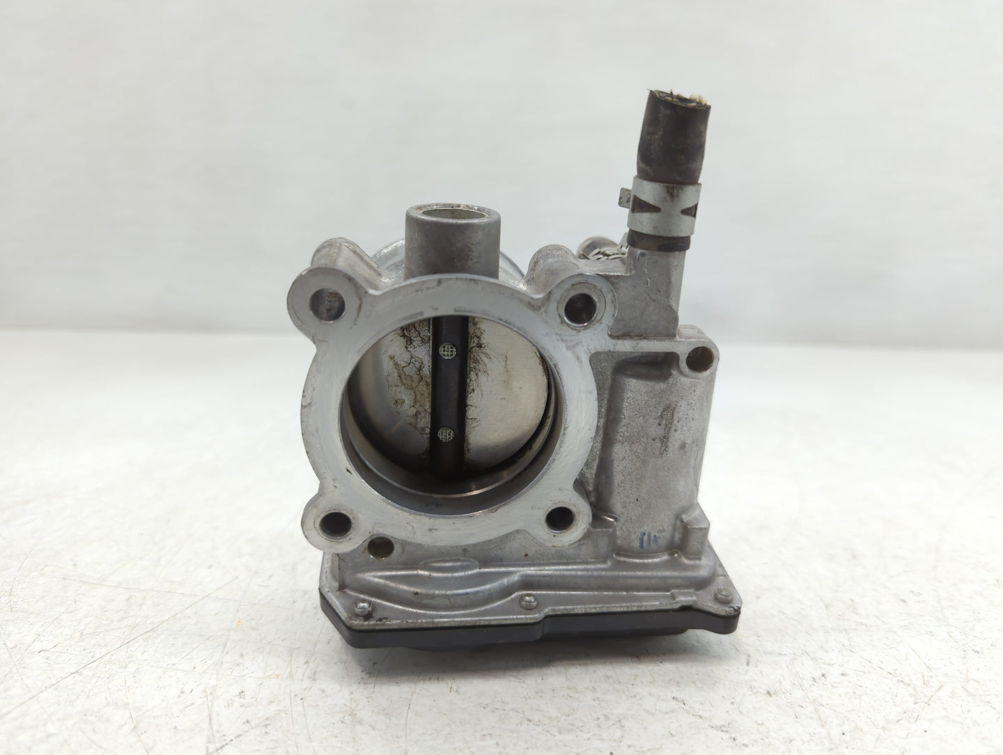 2011-2019 Toyota Corolla Throttle Body P/N:22030-0T080 Fits Fits 2011 2012 2013 2014 2015 2016 2017 2018 2019 OEM Used Auto 