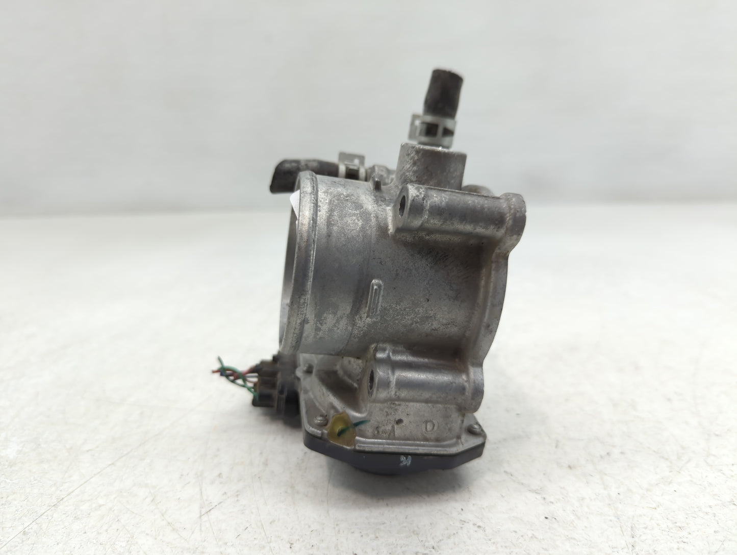 2011-2019 Toyota Corolla Throttle Body P/N:22030-0T080 Fits Fits 2011 2012 2013 2014 2015 2016 2017 2018 2019 OEM Used Auto 