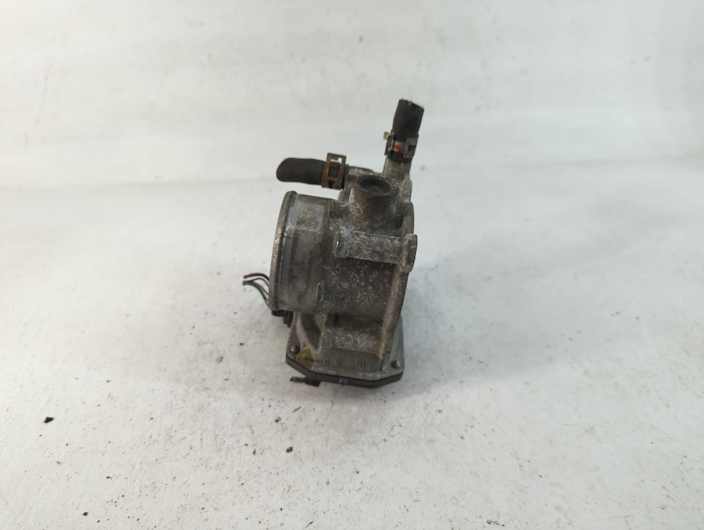 2011-2019 Toyota Corolla Throttle Body P/N:22030-0T080 Fits Fits 2011 2012 2013 2014 2015 2016 2017 2018 2019 OEM Used Auto 