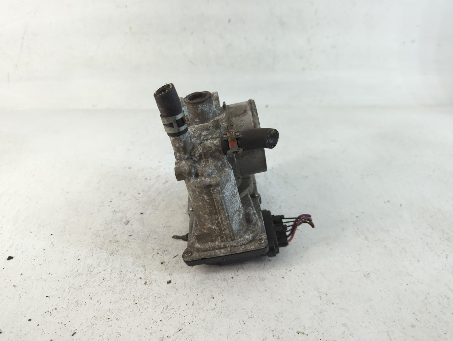2011-2019 Toyota Corolla Throttle Body P/N:22030-0T080 Fits Fits 2011 2012 2013 2014 2015 2016 2017 2018 2019 OEM Used Auto 