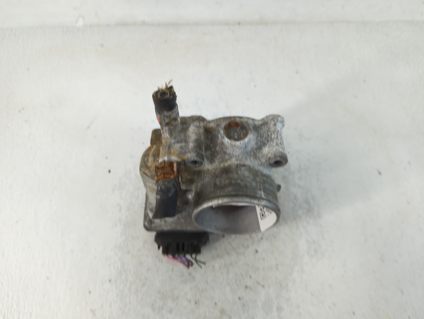 2011-2019 Toyota Corolla Throttle Body P/N:22030-0T080 Fits Fits 2011 2012 2013 2014 2015 2016 2017 2018 2019 OEM Used Auto 