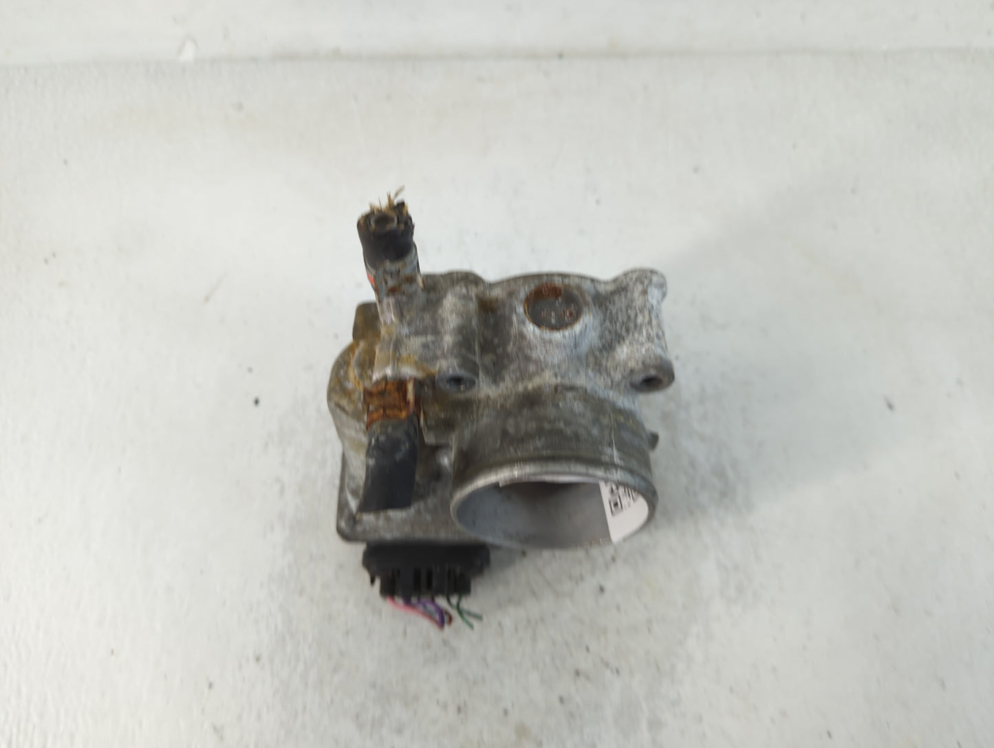 2011-2019 Toyota Corolla Throttle Body P/N:22030-0T080 Fits Fits 2011 2012 2013 2014 2015 2016 2017 2018 2019 OEM Used Auto 