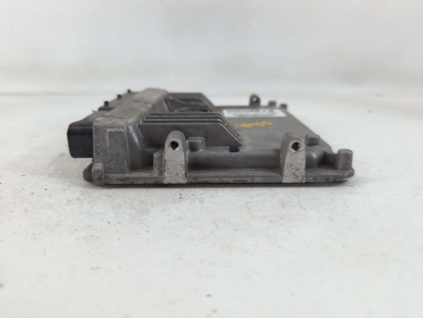 2015-2016 Toyota Corolla PCM Engine Control Computer ECU ECM PCU OEM P/N:89661-0Z630 Fits Fits 2015 2016 OEM Used Auto Parts