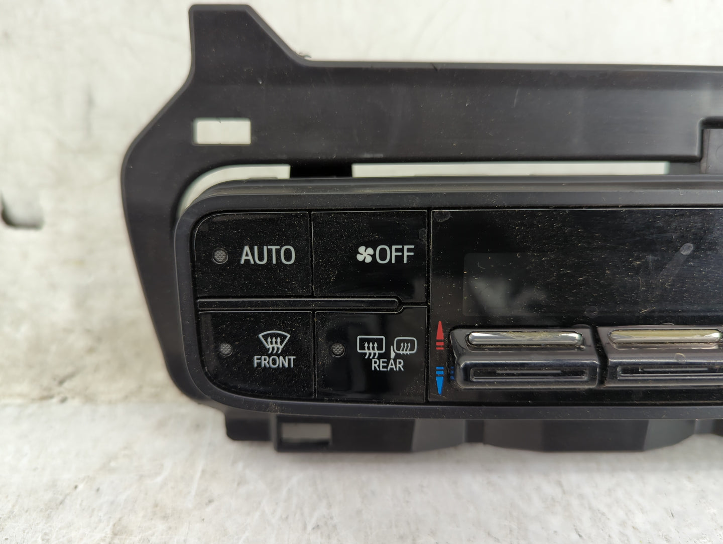 2017-2018 Toyota Corolla Im Climate Control Module Temperature AC/Heater Replacement P/N:55468-12040 Fits Fits 2016 2017 201