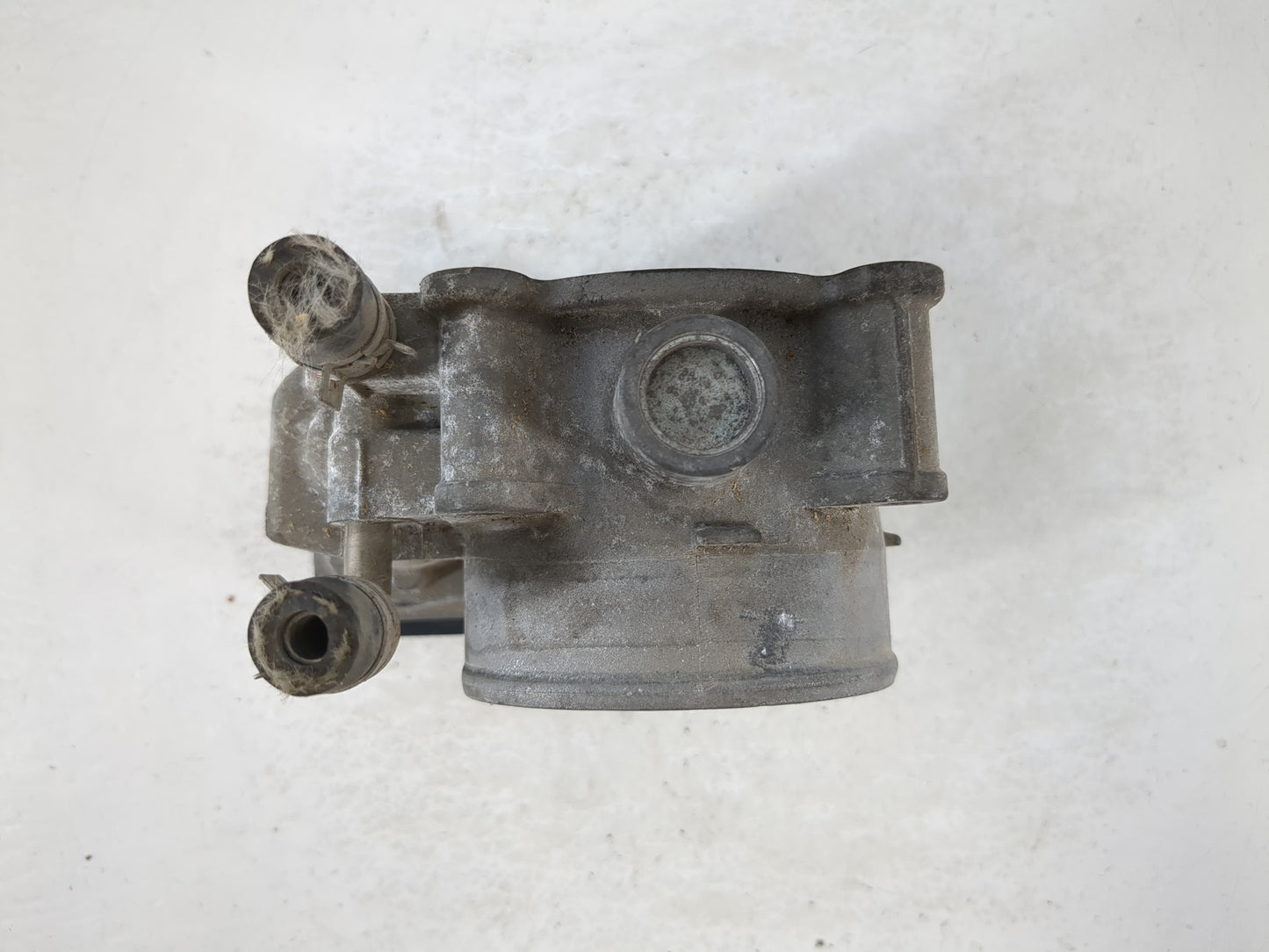 2008-2016 Toyota Highlander Throttle Body P/N:22030-0P050 Fits OEM Used Auto Parts - Oemusedautoparts1.com