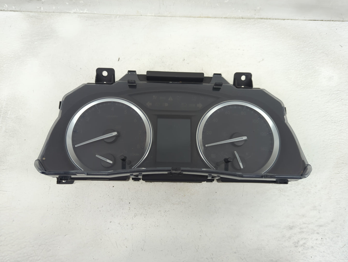 2014-2016 Toyota Highlander Instrument Cluster Speedometer Gauges P/N:TN257470-8007 83800-0E540-00 Fits Fits 2014 2015 2016 