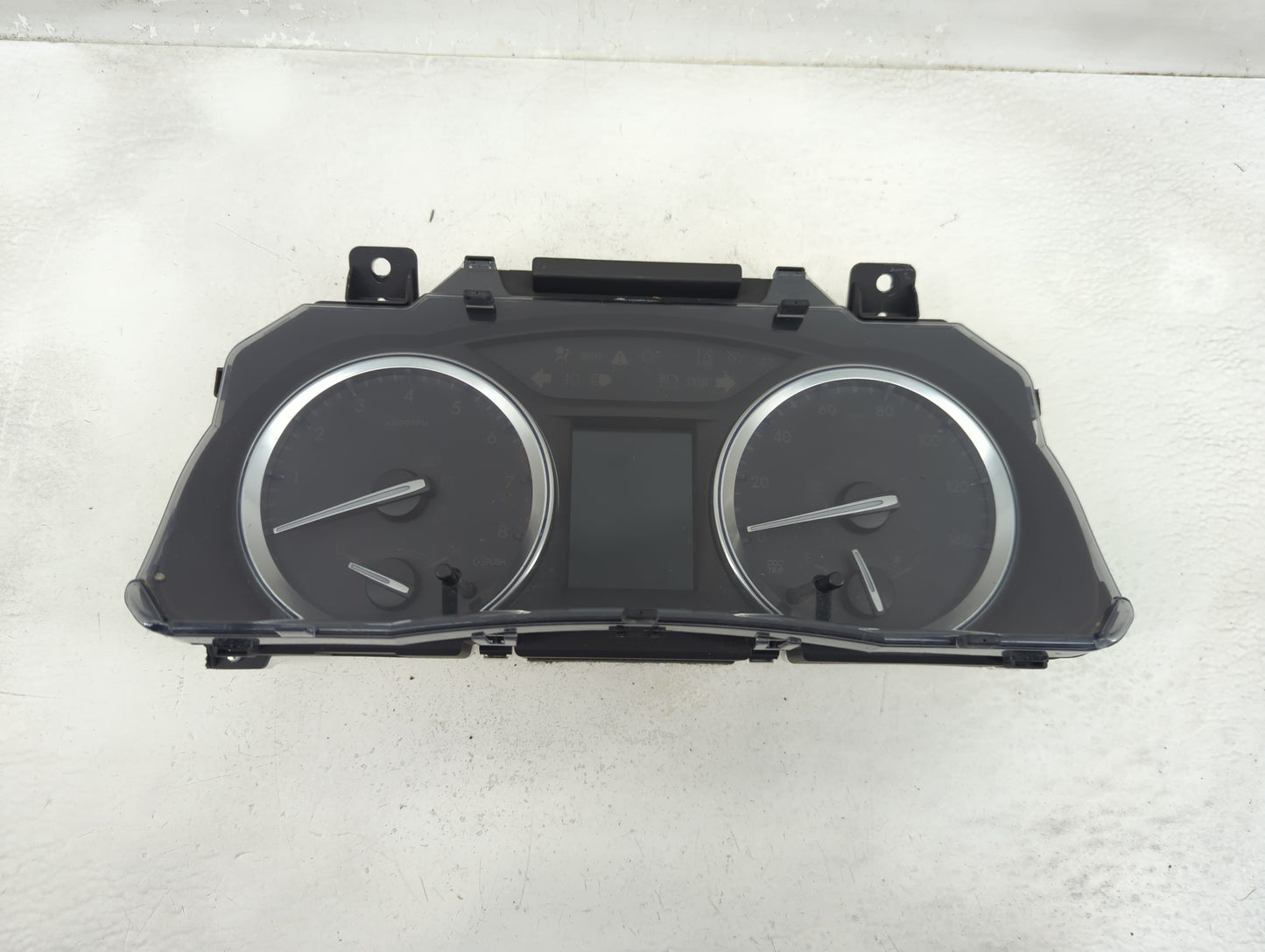 2014-2016 Toyota Highlander Instrument Cluster Speedometer Gauges P/N:TN257470-8007 83800-0E540-00 Fits Fits 2014 2015 2016 