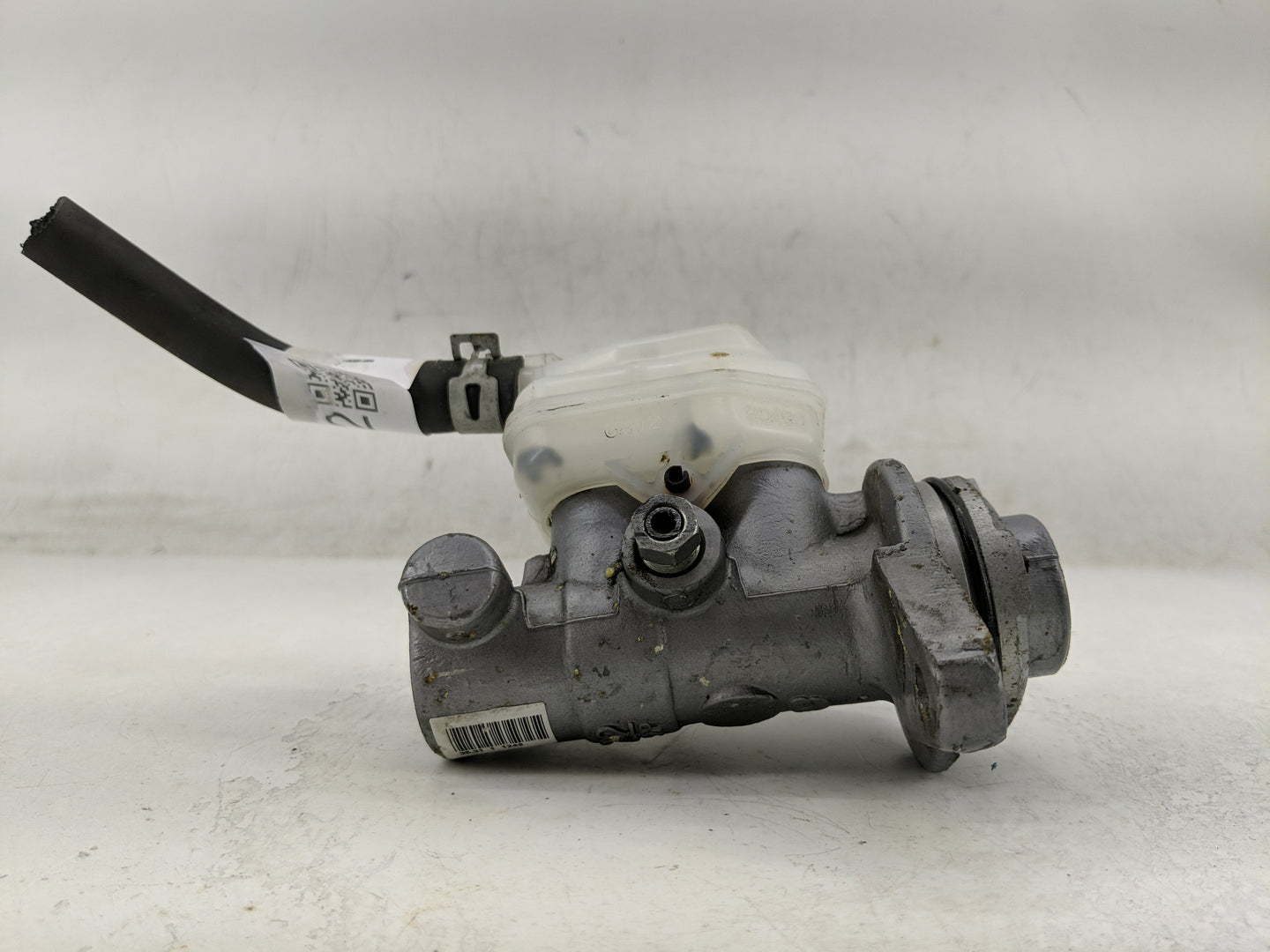 2008-2019 Toyota Highlander Brake Master Cylinder 1311522 - Oemusedautoparts1.com