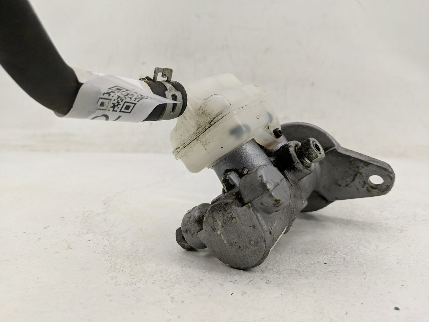 2008-2019 Toyota Highlander Brake Master Cylinder 1311522 - Oemusedautoparts1.com