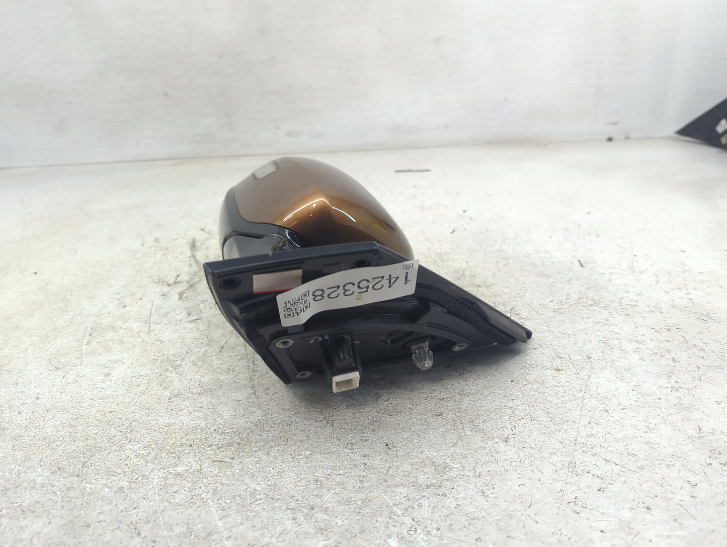 2014-2019 Toyota Highlander Driver Side View Mirror - Left Door Mirror OEM Used - Oemusedautoparts1.com