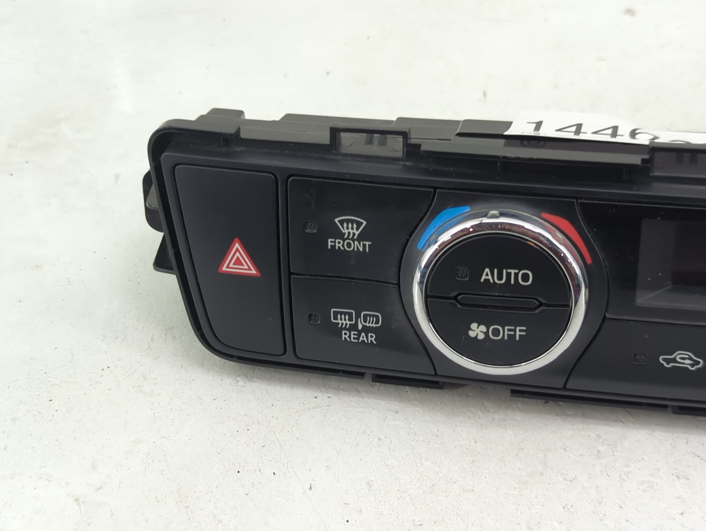 2015-2016 Toyota Highlander Climate Control Module Temperature AC/Heater Replacement P/N:55900-0E400 6C0531990D67AA Fits OEM
