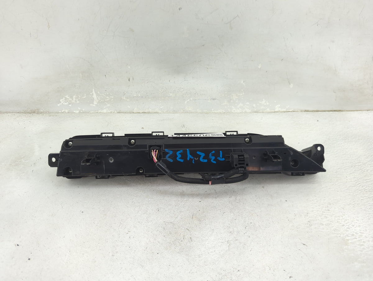 2016 Toyota Highlander Climate Control Module Temperature AC/Heater Replacement Fits OEM Used Auto Parts - Oemusedautoparts1