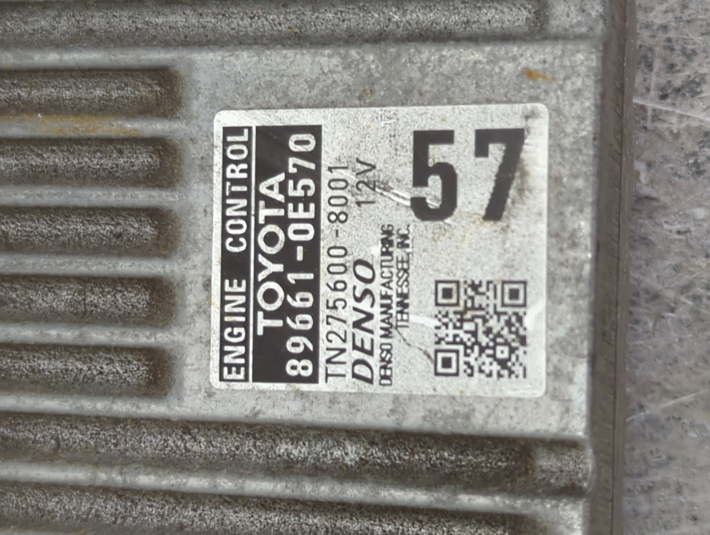 2016 Toyota Highlander PCM Engine Control Computer ECU ECM PCU OEM P/N:89661-0E570 TN275600-8001 Fits OEM Used Auto Parts - 