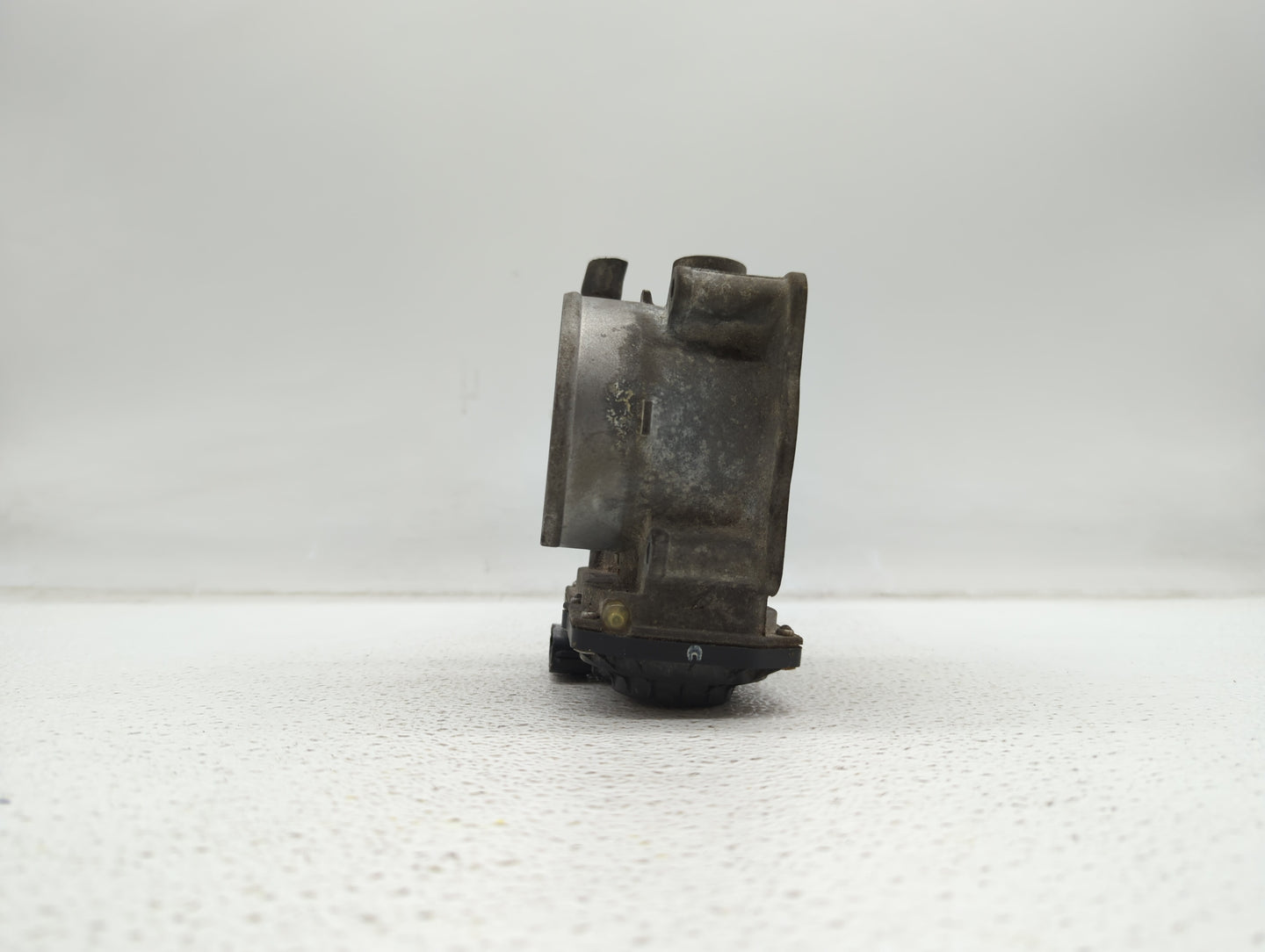 2008-2016 Toyota Highlander Throttle Body P/N:22030-0P050 22030-31030 Fits OEM Used Auto Parts - Oemusedautoparts1.com