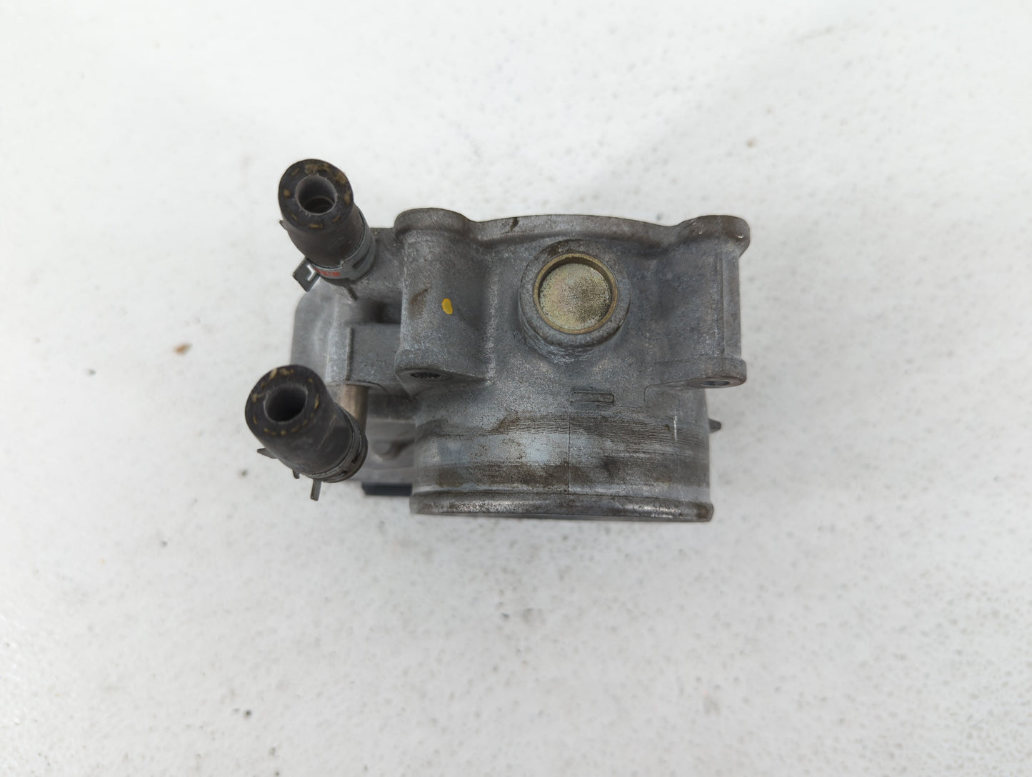 2008-2016 Toyota Highlander Throttle Body P/N:22030-0P050 22030-31030 Fits OEM Used Auto Parts - Oemusedautoparts1.com