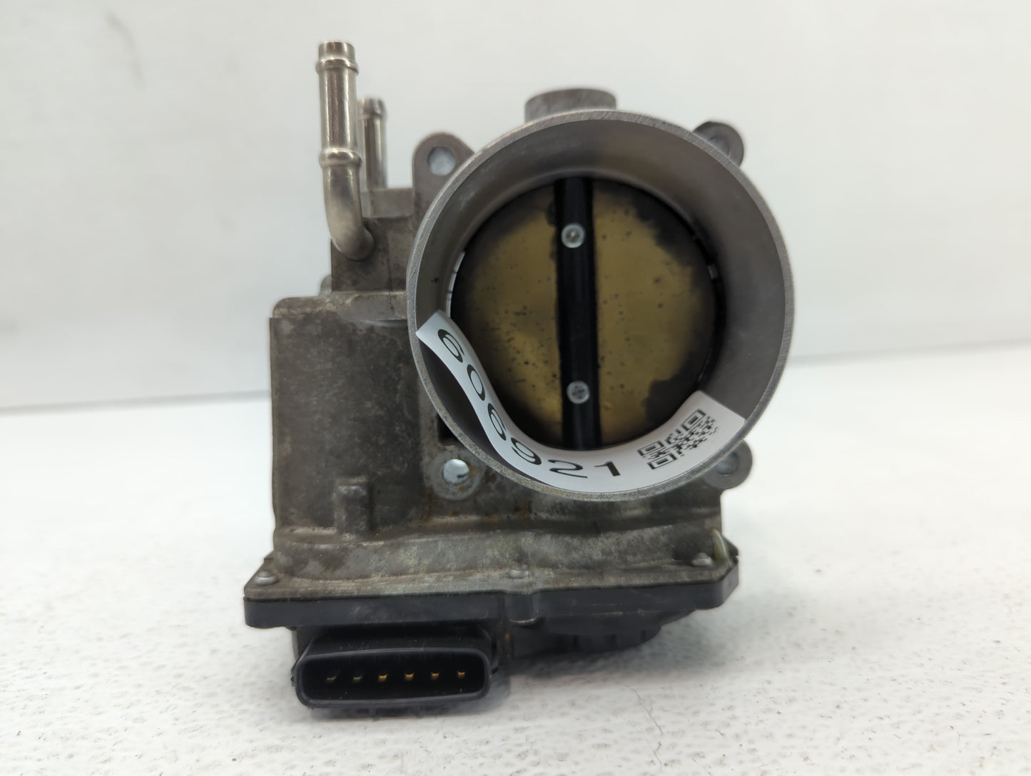 2008-2016 Toyota Highlander Throttle Body P/N:22030-0P050 Fits OEM Used Auto Parts - Oemusedautoparts1.com