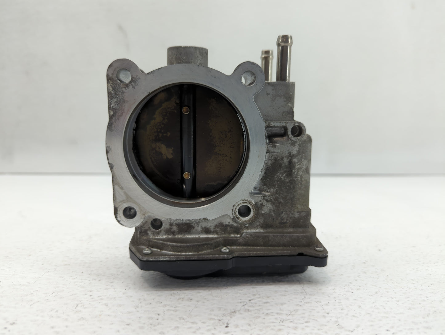 2008-2016 Toyota Highlander Throttle Body P/N:22030-0P050 Fits OEM Used Auto Parts - Oemusedautoparts1.com