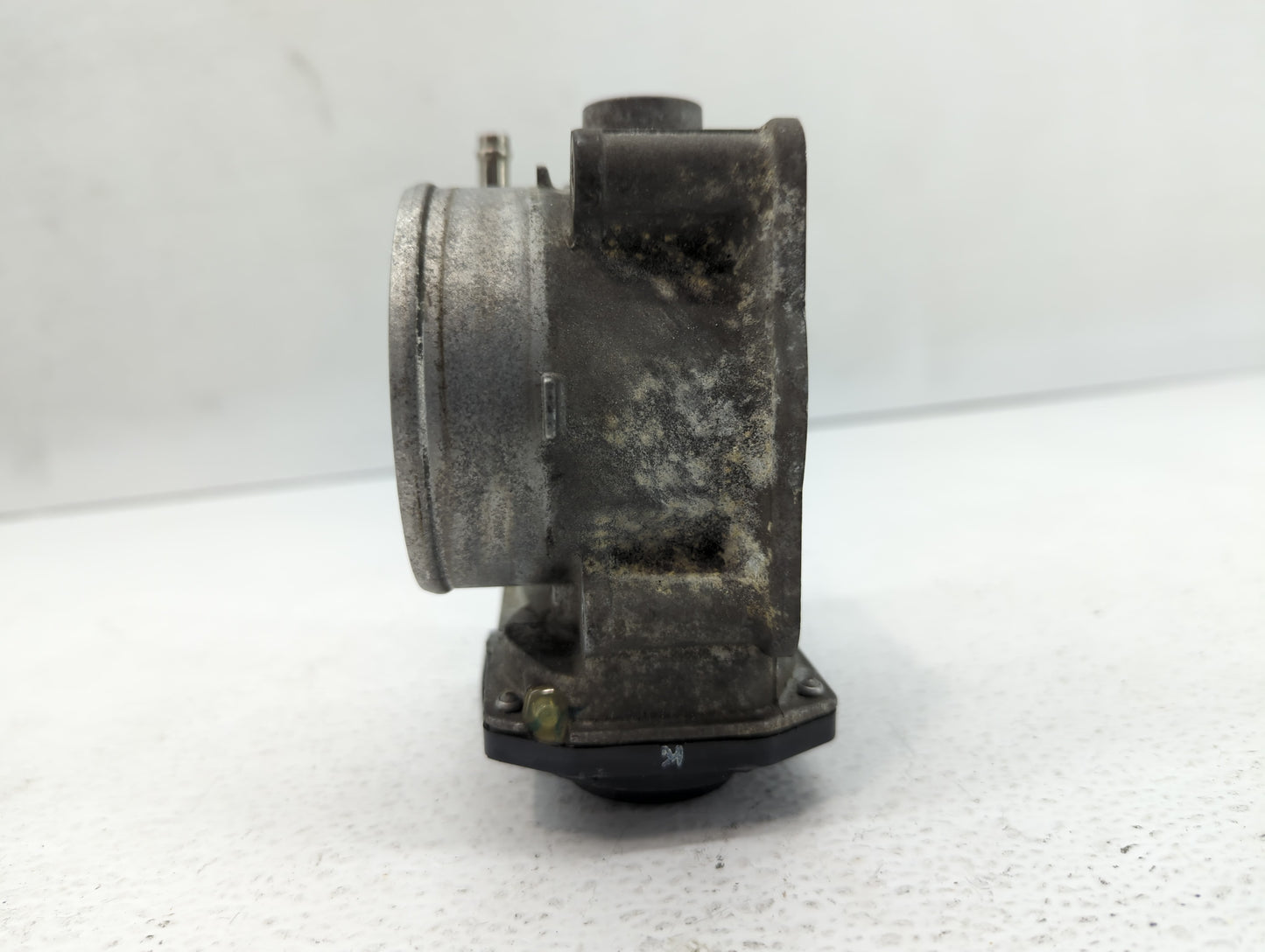 2008-2016 Toyota Highlander Throttle Body P/N:22030-0P050 Fits OEM Used Auto Parts - Oemusedautoparts1.com